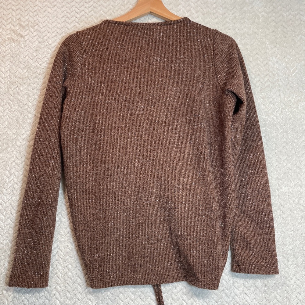 Daytrip Metallic Rust V-Neck Ruched Front Sweater - Picture 6 of 8